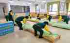 幼儿园小班保育员学期工作总结6篇
