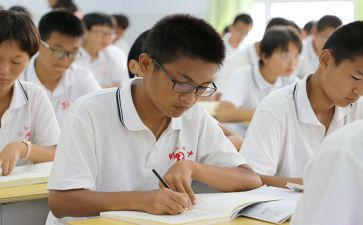 刚上高一作文5篇