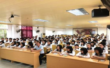 学校政教处副主任述职报告7篇