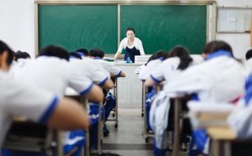 分析教师工作总结7篇