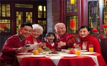年夜饭做作文8篇
