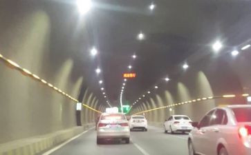 爬隧道教案5篇