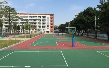 校园作文1000字参考6篇
