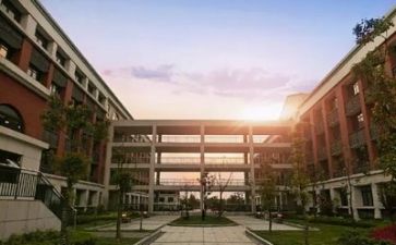 学校优秀工作总结7篇