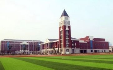 我在学校作文600字参考8篇