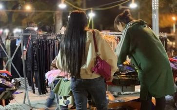 小班幼儿叠衣服教案7篇