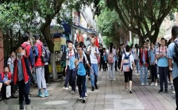非在校入团申请书通用6篇